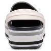 Crocsin paksupohjaiset mustat unisex-sandaalit 205699-001
