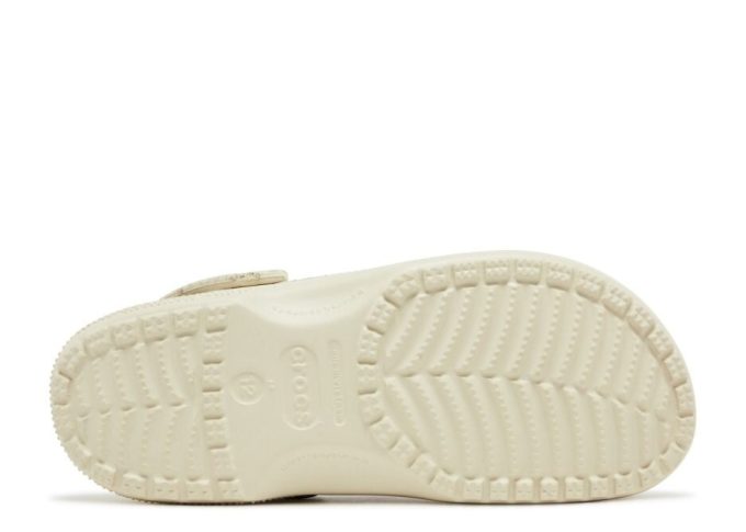 Jurassic World x Classic Clog ”Bone” Jurassic World x Classic Clog ”Bone”