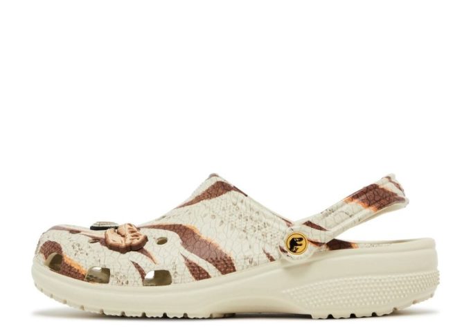 Jurassic World x Classic Clog ”Bone” Jurassic World x Classic Clog ”Bone”