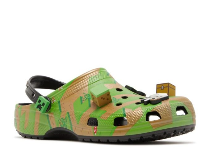 Minecraft x Classic Clog ”Grass Block” Minecraft x Classic Clog ”Grass Block”