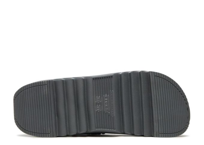 Oinas x Classic Hiker Xscape -puukenkä ”Slate Grey” Oinas x Classic Hiker Xscape -puukenkä ”Slate Grey”