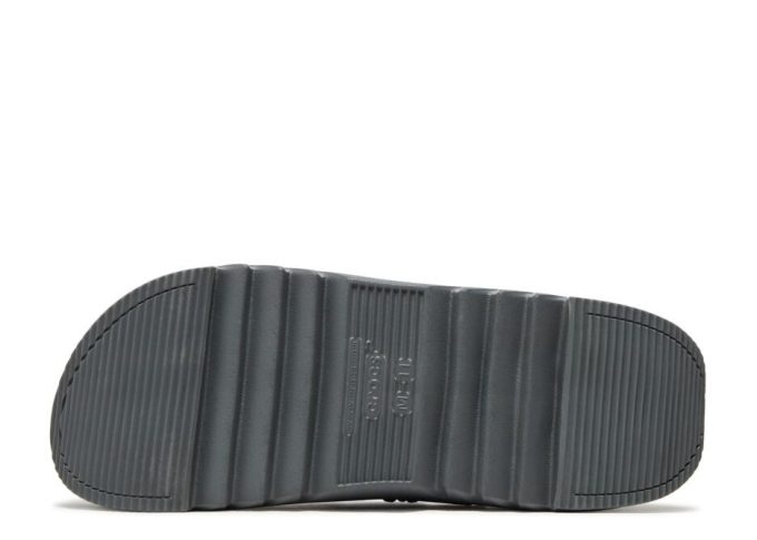 Oinas x Classic Hiker Xscape -puukenkä ”Slate Grey” Oinas x Classic Hiker Xscape -puukenkä ”Slate Grey”