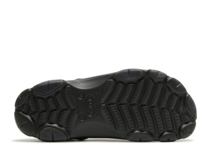 Pleasures x All-Terrain Clog ”musta” Pleasures x All-Terrain Clog ”musta”
