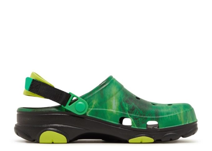 Ron English x All-Terrain Clog ”Area 54 – Green Galaxy”