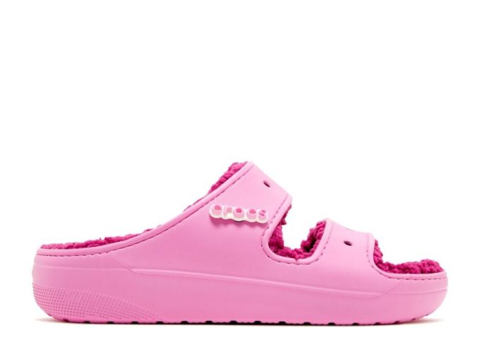 Saweetie x Classic Cozzzy Sandaali ”Taffy Pink” Saweetie x Classic Cozzzy Sandaali ”Taffy Pink”